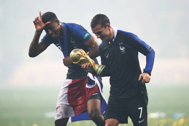 脚以稳健的 脚以稳健的