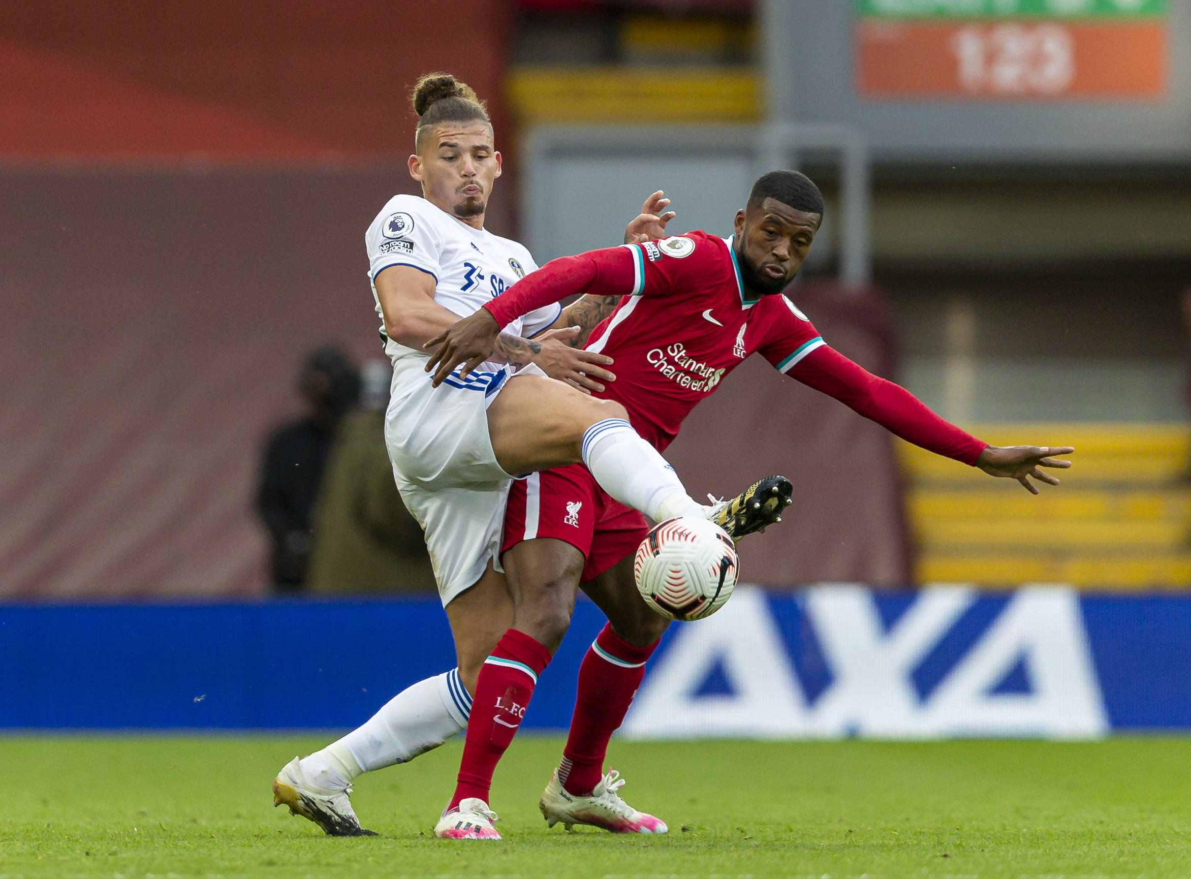 纳瓦斯:相信皇马会赢下国王杯;如果是皇马召唤就算是游也要回伯纳乌.