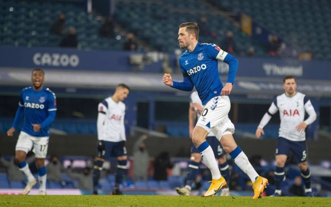 战术体系中 战术体系中